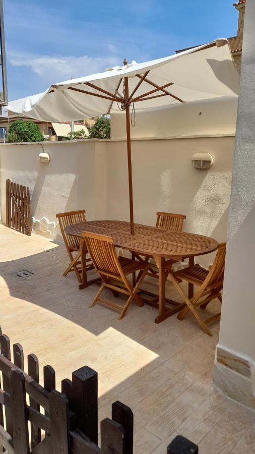Casa Roberto Beach Torvaianica Luaran gambar